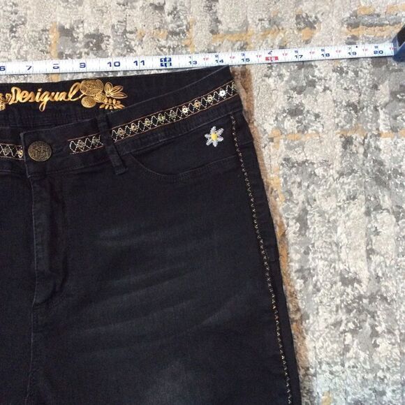 DESIGUAL EXOTIC DISTRESSED JEANS! EUC! SZ EURO 32 - Picture 6 of 12